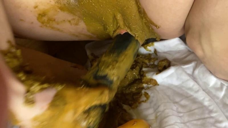 Dirty Fisting Pussy Smeared In Shit with P00gir Big Dildo 2025 (FullHD)