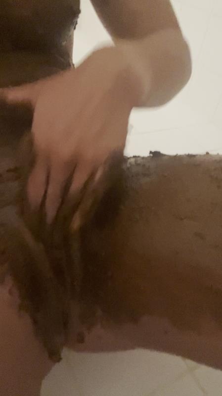Hot girl smearing poo 2025 - venuslovexx (SD)