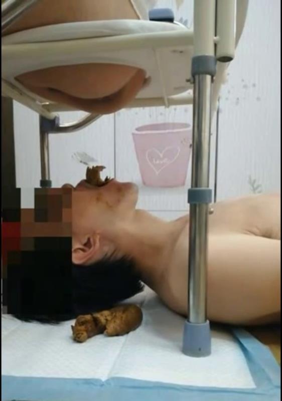 Chinese Scat Mistress Makes Big Shit on her Human Toilet P1 2025 (SD)