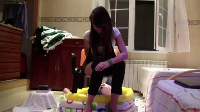 Beautiful Young Spanish Mistress Shits in Toilet Slave's Mouth in Pool P1 2025 (SD)