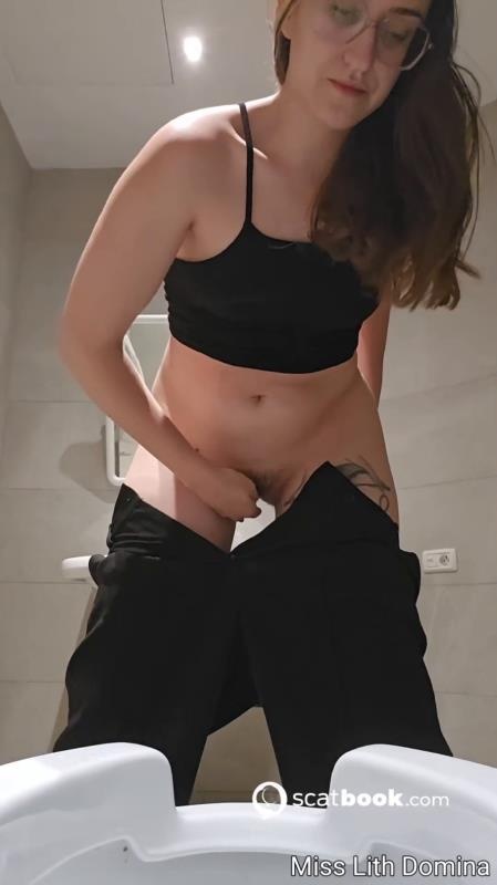 Taking a Shit Dump at the Mall with Miss Lith Domina P1 2025 (SD)