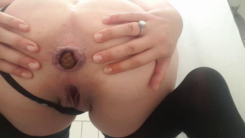 PottyQueen Tease my slaves w a meal 2025 (FullHD)