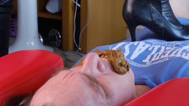 Extreme Face Sitting Shit Feeding 2025 - TOILET MISTRESS WAEL (FullHD)