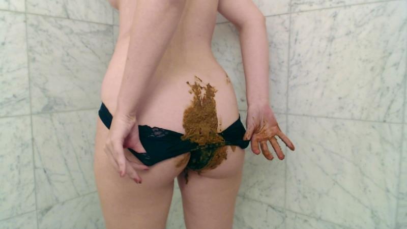 CassieScat – Shit Oozing in Panties, Smearing it Around 2025 (FullHD)
