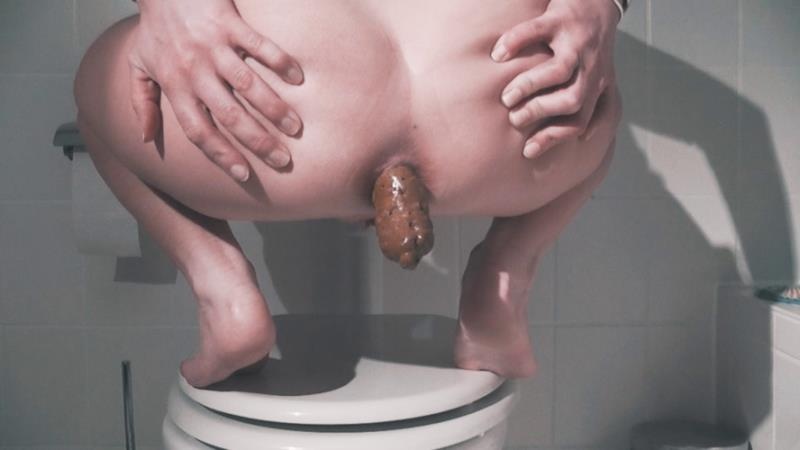 96 Big toilet turd 2025 - MiaRoxxx (FullHD)