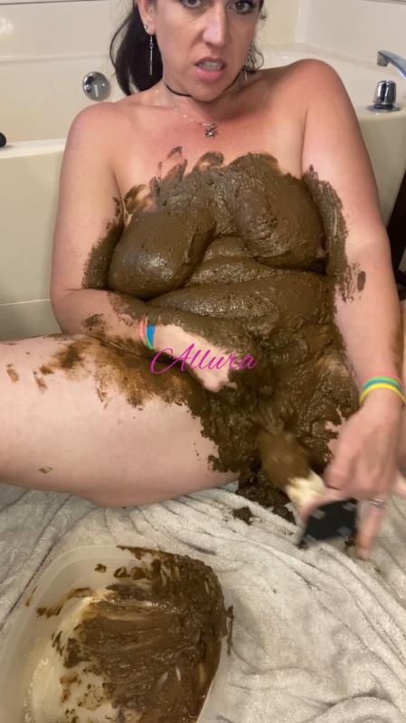 Thats a lot of shit! 2025 - Allura (SD)