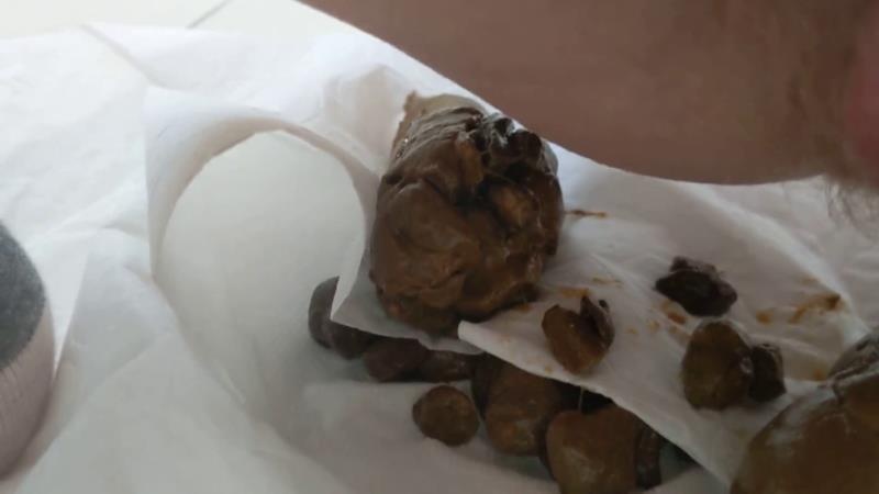 EXTREME CLOSE UPS of my turds 2025 - PooGirlSofia (FullHD)