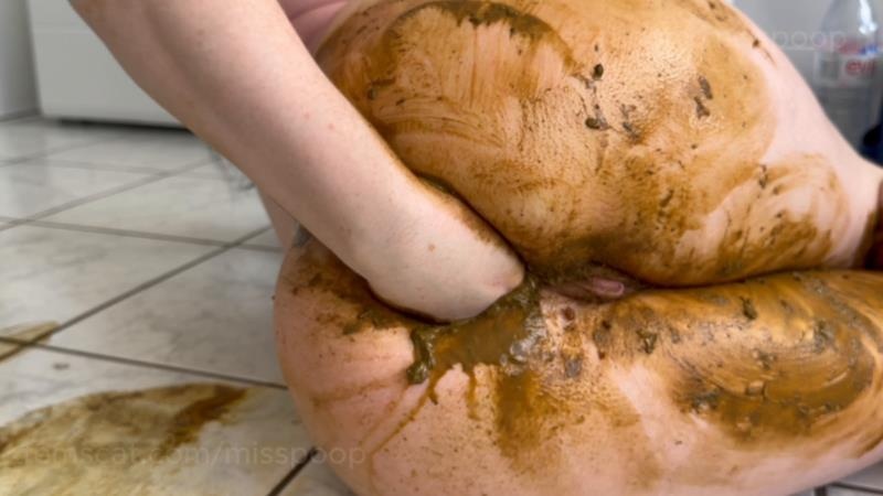 A stranger I met in the naturist area of Cap dAgde 2025 - MissPoop (2K)