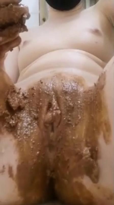 Dirty pussy playing in the bathroom 2026 - MELLODI (SD)