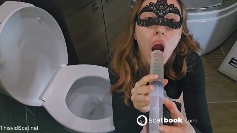 Masked Girl Miss Juicy Gulps Down Her Own Pee in a Long Piss Drinking Session. P1 2026 (HD)