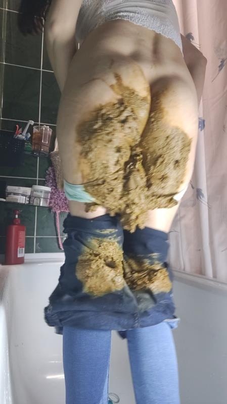 poop in skinny jeans and panties 2026 (SD)