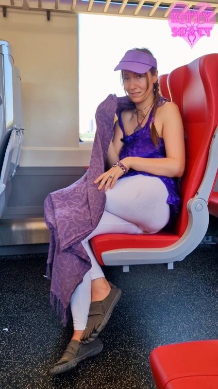 Public Crowded Train Shit in White Leggings 2026 - Kitty Skatt (SD)